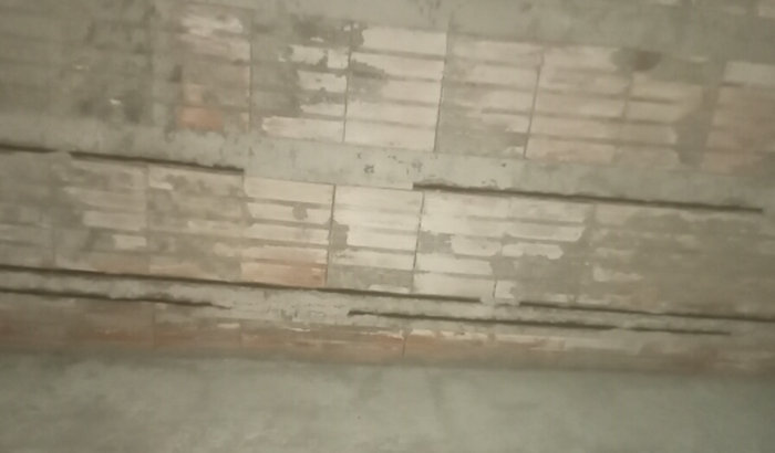 Arrecadação para compra um terreno  moramos de favor a casa  moramos em baixo de uma laje perigosa