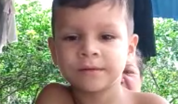 Estou desempregada e tenho 2 filhos o mas novo e autista e não tenho condições de pagar as passagens para consultas dele