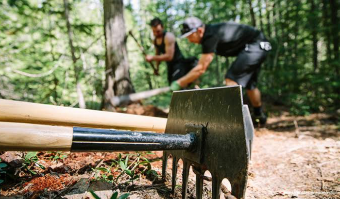 Manutenção pista Downhill Mendanha