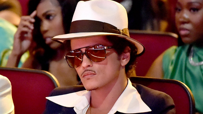 Ajude o Bruno Mars