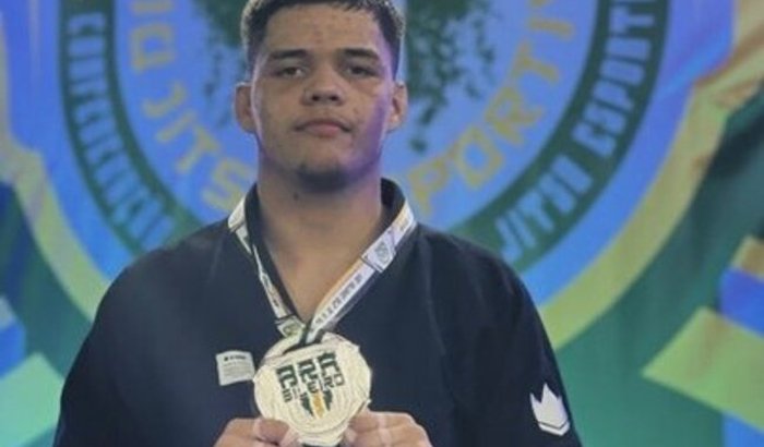 Ajude o Robinho a luta o campeonato Europeu de jiu jitsu 