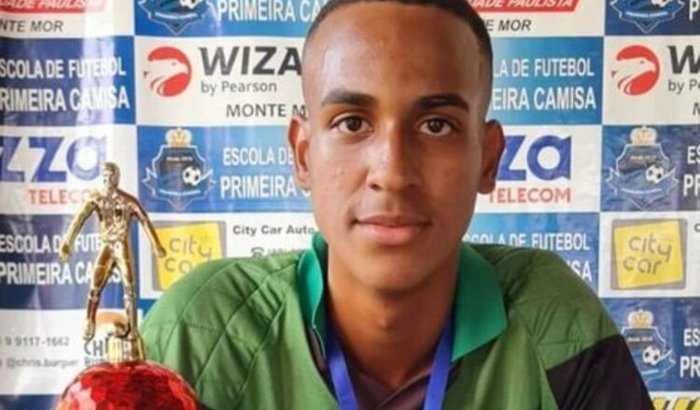 Me ajude a conquistar meu sonho de ser goleiro