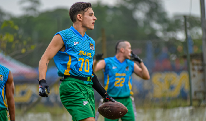 Felipe Aymoré no mundial de flag football na Finlândia