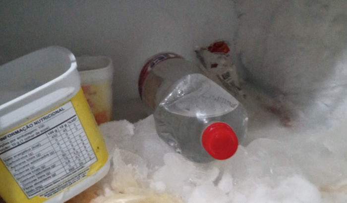 necessidade de algo para comer. 