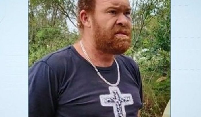   Ajuda Rodrigo Neumann Pires
