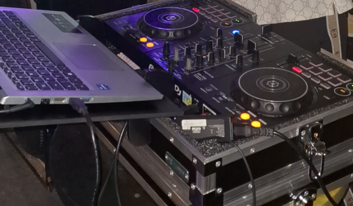 EQUIPAMENTO DE TRABALHO PARA O BIEL BROWN 