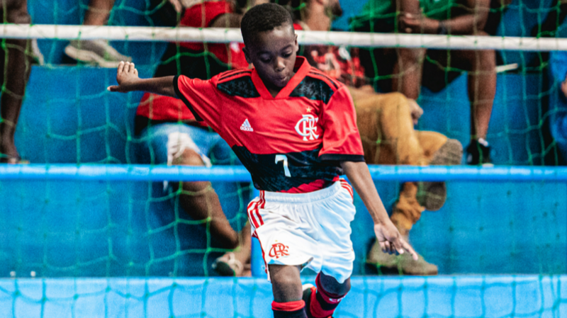 Ajude ao Bryan embarcar para caburiù (Santa Catarina)