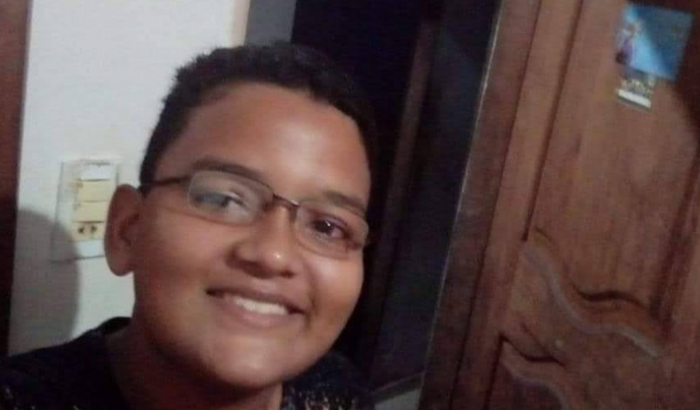 Estou com meu aluguel atrasado e tô desempregado estarei muito grato se me ajudarem de coração 