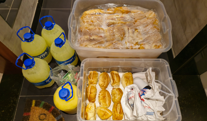 Ajude-nos a Levar  pães e dignidade a quem mais precisa