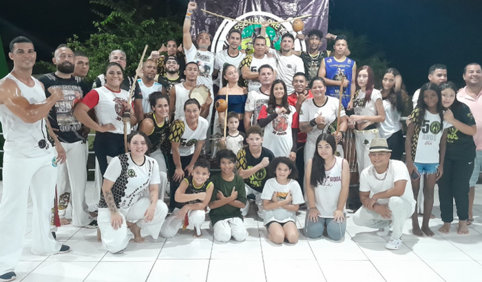 Centro de Treinamentos Acrobáticos para Criancas, jovens e adolescentes, Capoeira Besourinho .