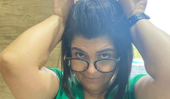 Leve a Tia Diná para a Disney