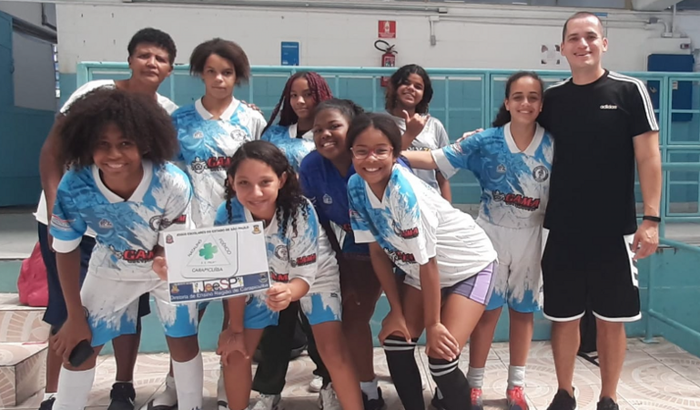 Ajudem nossas meninas jogadoras!
