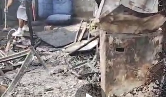 Minha casa pegou fogo,sou mãe solo de 3 criança e não tenho onde os abrigar,perdi tudo, estou precisando muito da sua aj