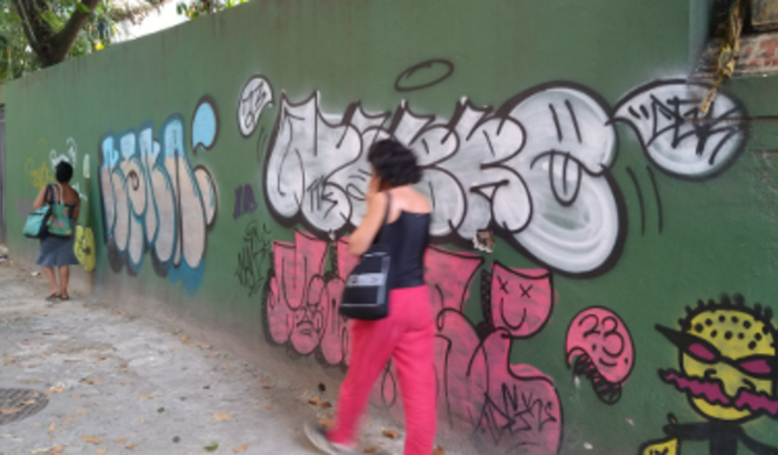 ATUALIZADA | VAMOS REVITALIZAR O MURO DA RUA PEREIRA DA SILVA