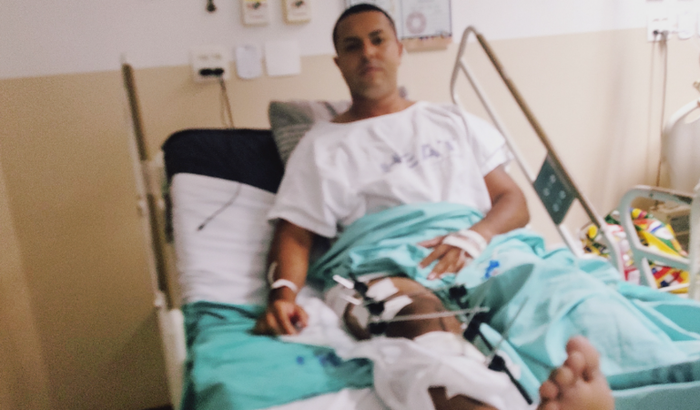 Ajude Felipe de Souza estou com o joelho quebrado preciso da ajuda de vocês