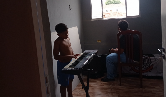 Apoie Ryan e Murillo no seu novo estúdio musical 🎶🎷🎸🎹