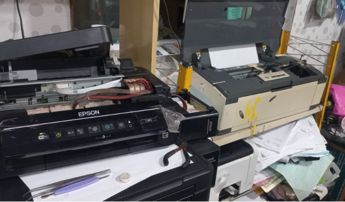 Ajuda comprar maquinarios para para poder trabalhar, os meu estragaram e eu não tenho como repor, não posso trabalhar fo