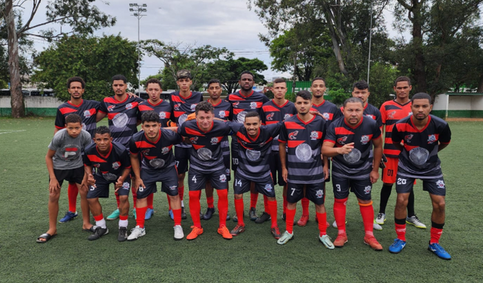 Ajudar time ajax f.c 