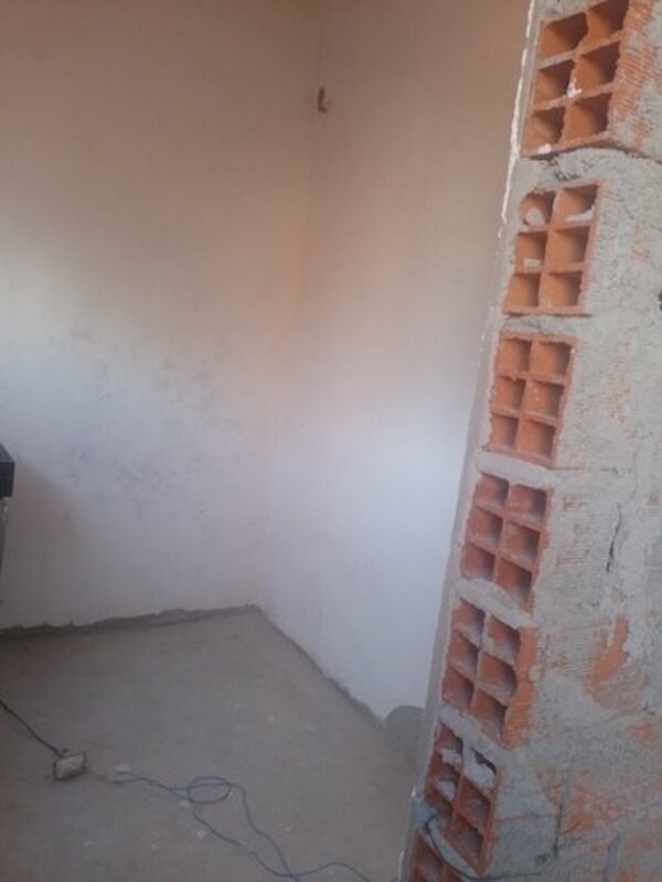 Ajuda para terminar um quarto e uma festinha de 15 anos 