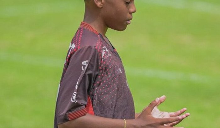 AJUDAR A PARTICIPAR EM UM CAMPEONATO EM VOLTA REDONDA