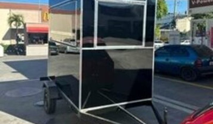 Estamos passando dificuldades. Nos ajude a comprar o treiler 