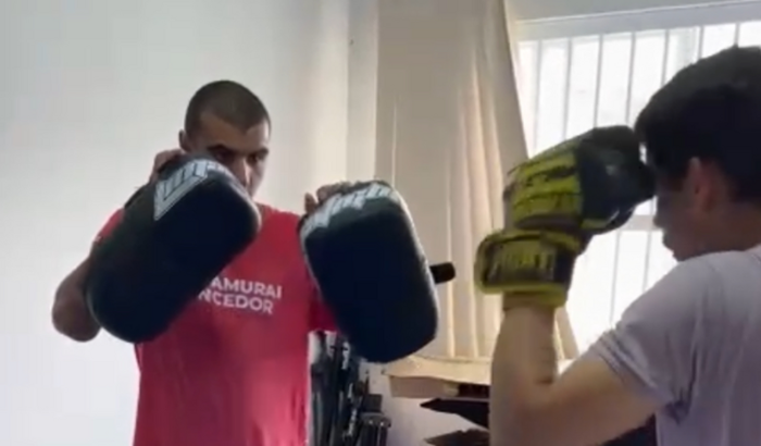 Ação competição de Muay Thai 