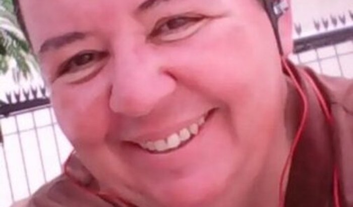 Em Busca de Dignidade: Lutando Contra a Fome e o Desespero"