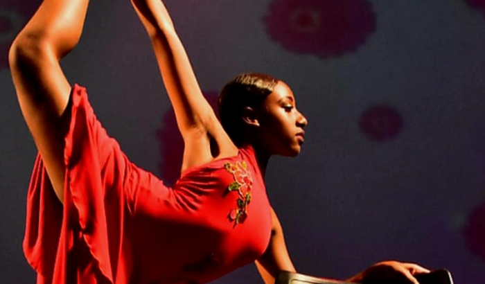 Ajude a Julia a participar do 41º Festival de Dança de Joinville