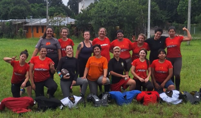 Ajude as atletas do Curitiba Phoenix