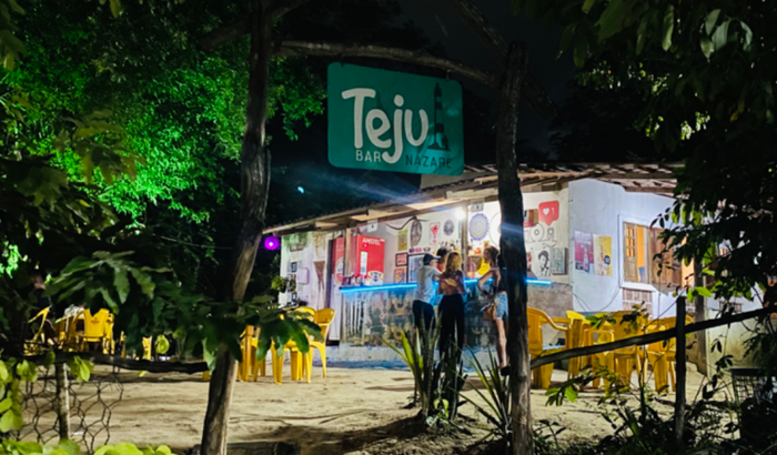 Apoie o teju no inverno 