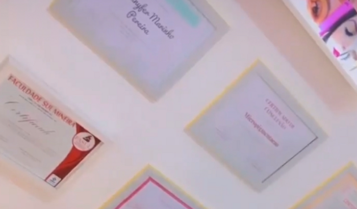 Me ajude montar um cantinho pra voltar atender : 