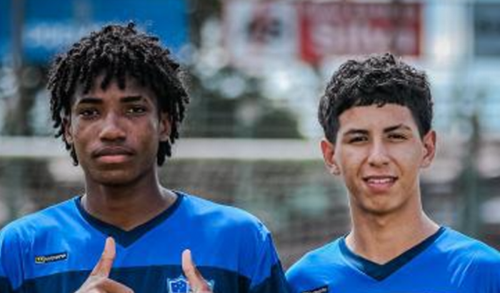 OPORTUNIZAR O SONHO DE  MENINOS A CHEGAR A JOGADOR DE FUTEBOL 
