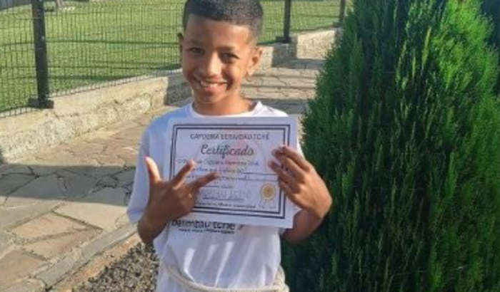 Ajude o Lucas à competir no Mundial de Capoeira