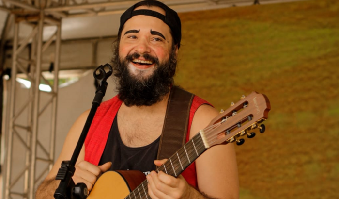 Recuperando o violão do Lucas Ferrari