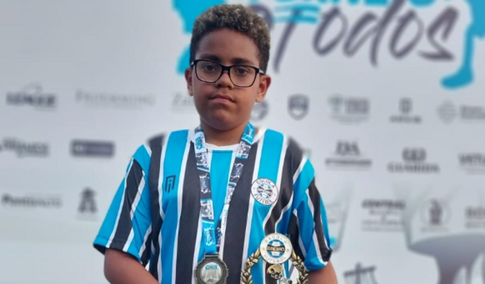 Dimitrius no Complexo Luis  Suárez de Treinamento 