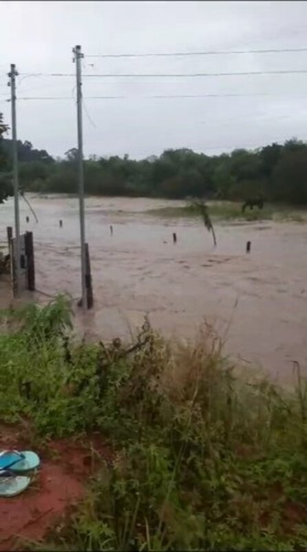 Ajudar Camila Oliveira enchente em Santa Maria 