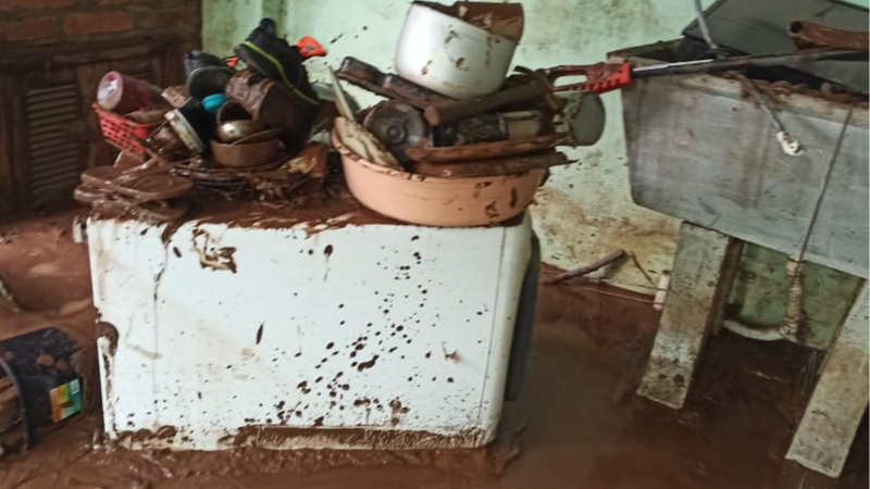 Ajuda para Recuperar o que a Enchente Levou