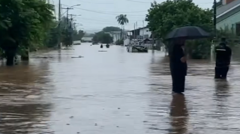 Ajudar com despesas da enchente