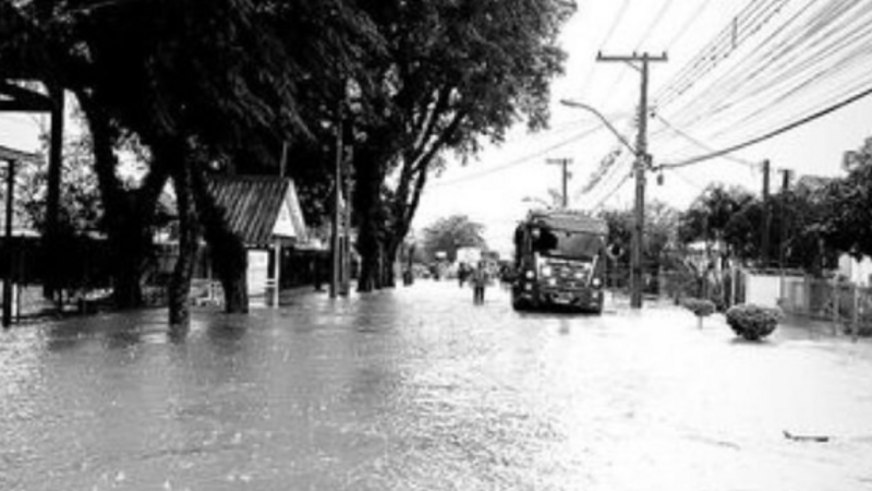 Ajuda para recuperar as coisas perdidas na enchente 