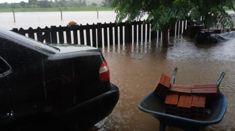 Vaquinha para recomeçar, perdemos praticamente quase tudo de dentro de casa