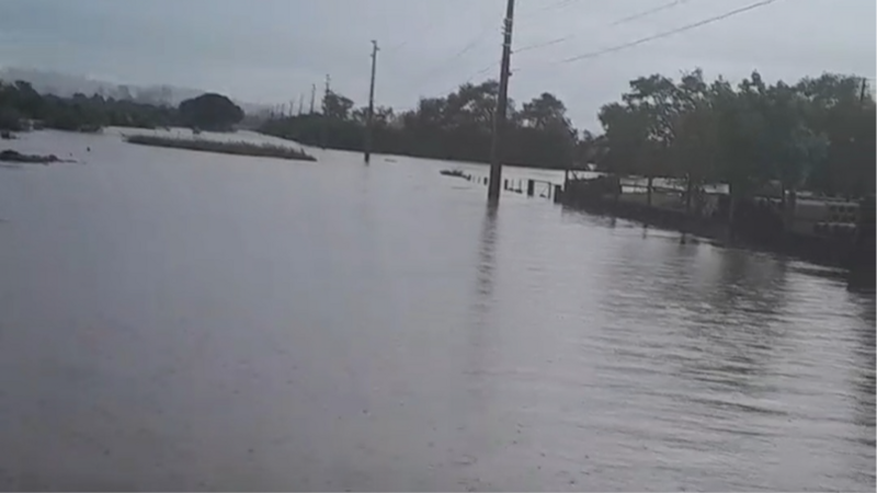 Ajuda para recuperar o que foi perdido na enchente.
