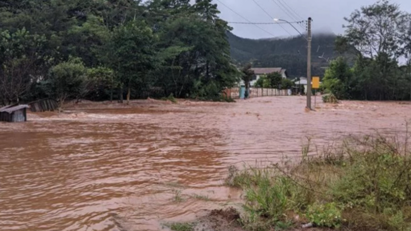 Ajuda Putinga e Relvado | RS