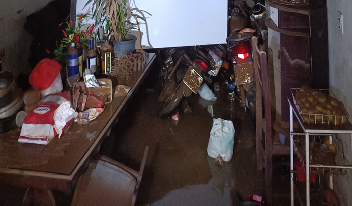 Ajuda para recomeçar - Enchente no bairro Várzea