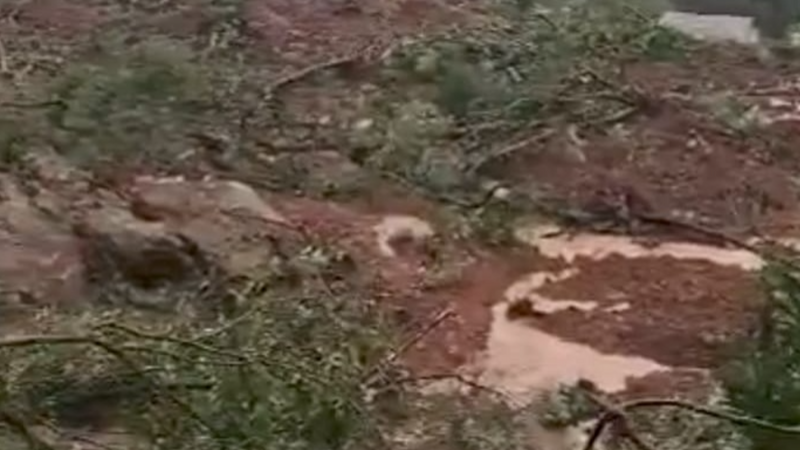 Soterramento da casa da Sandra em Veríssimo 