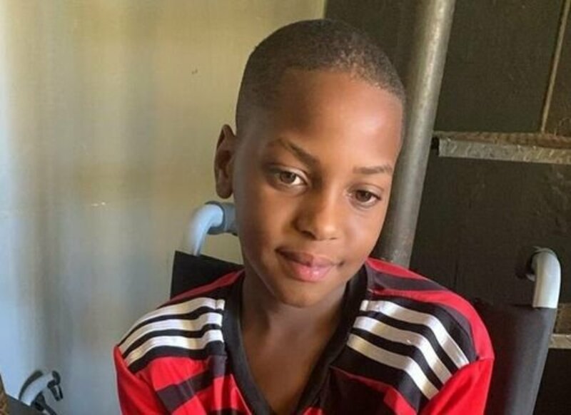 Ajuda o Iury a vencer a luta contra câncer.