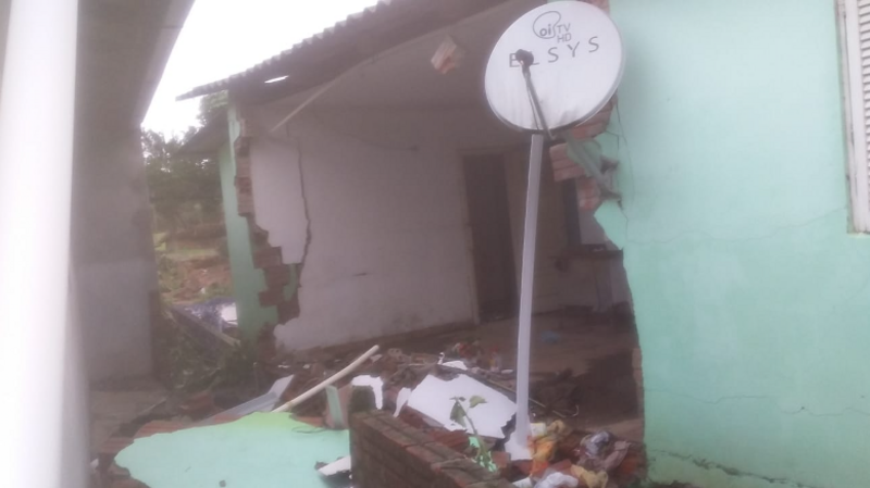 SOS ENCHENTE! Ajudem a reconstruir a casa do Miro e da Lizete 