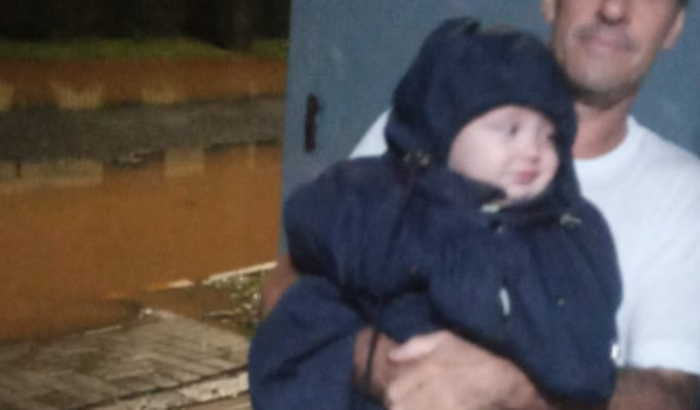 Ajuda para comprar coisas para Kaleb, de 1 ano de idade