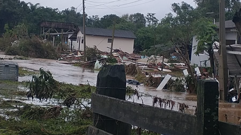 Ajude vó Zenilda a se reestruturar após perder tudo na enchente