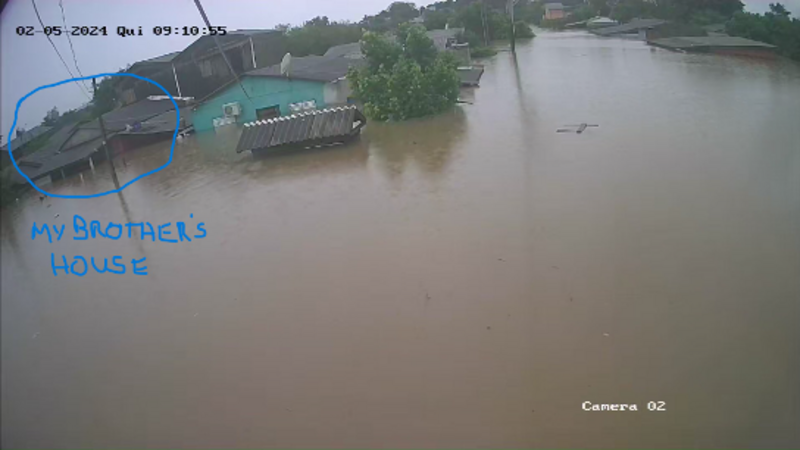 Enchente no RS. Ajude meu irmão e minha mãe.