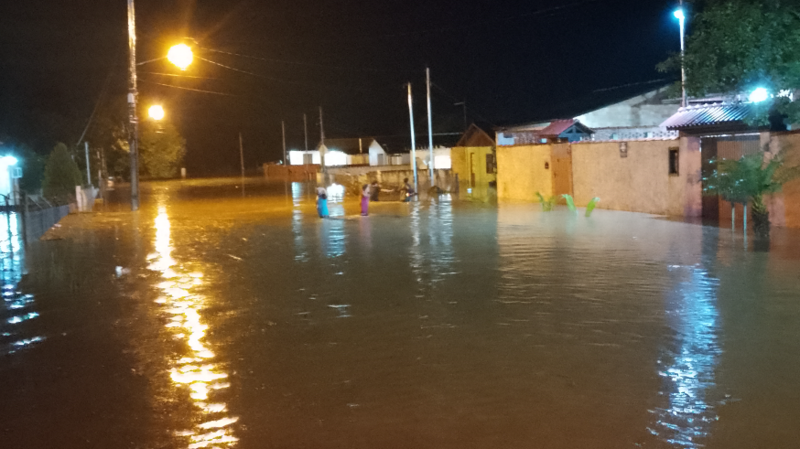 AJUDA PARA CASA (ENCHENTE) 